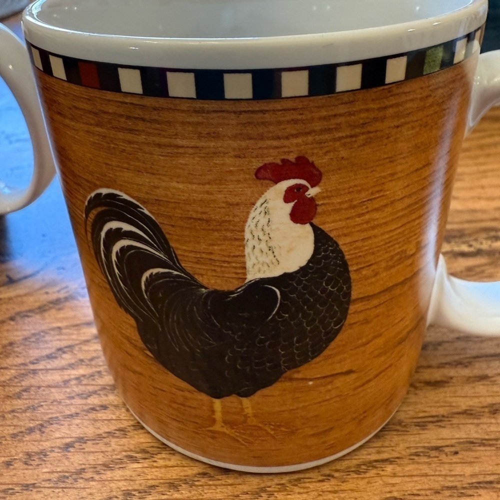 Rooster”By Sakura Warren Kimble 1999
Farm Chicken Settled (4) Coffee Mug Tea Cup